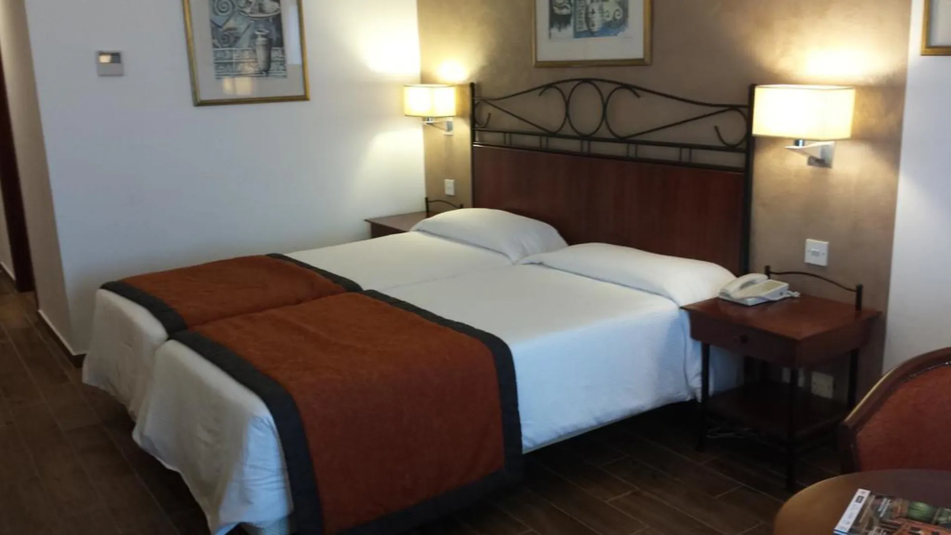 Vivaldi Hotel Saint Julian's 4*,