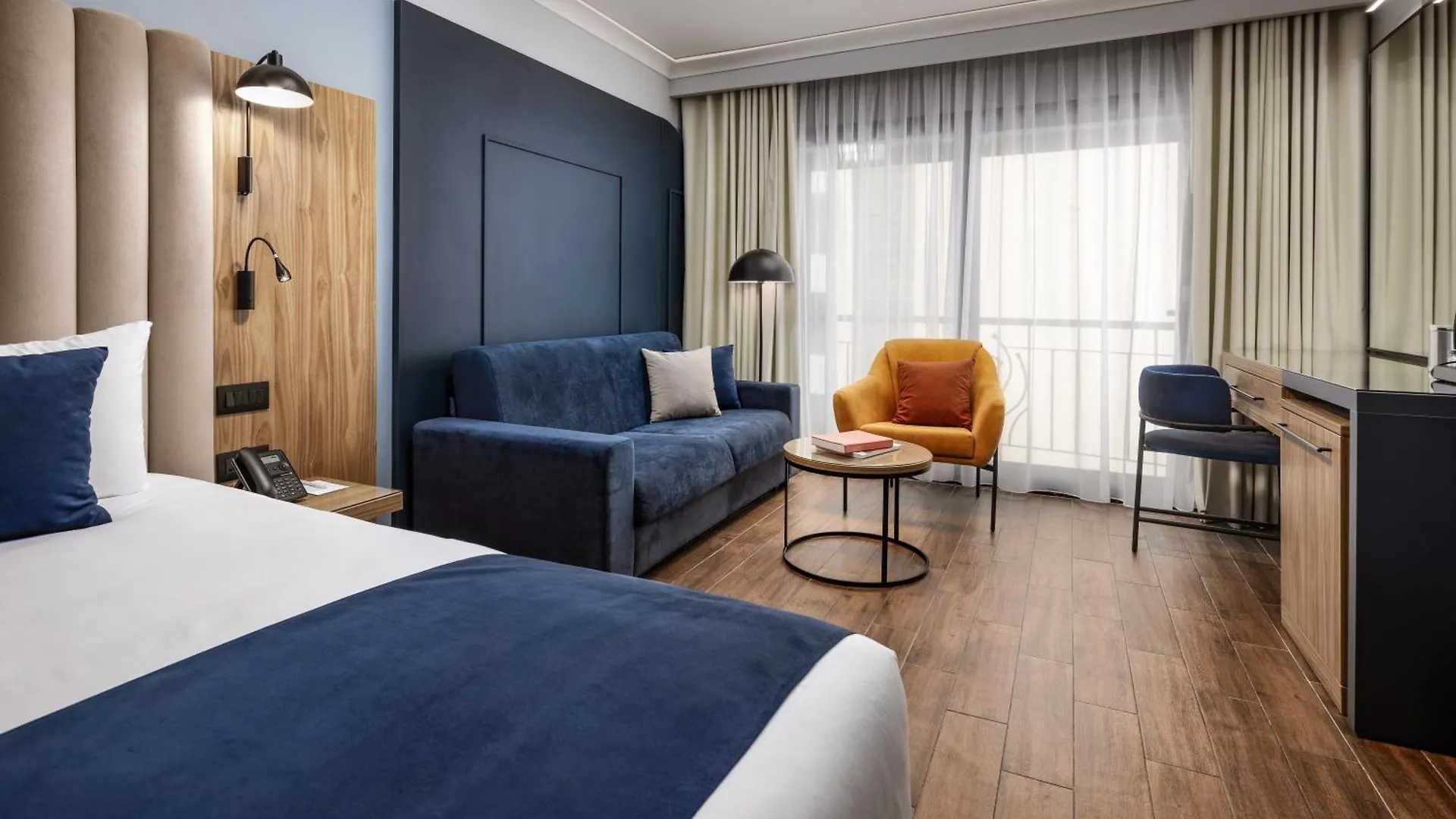 Vivaldi Hotel Saint Julian's 4*,