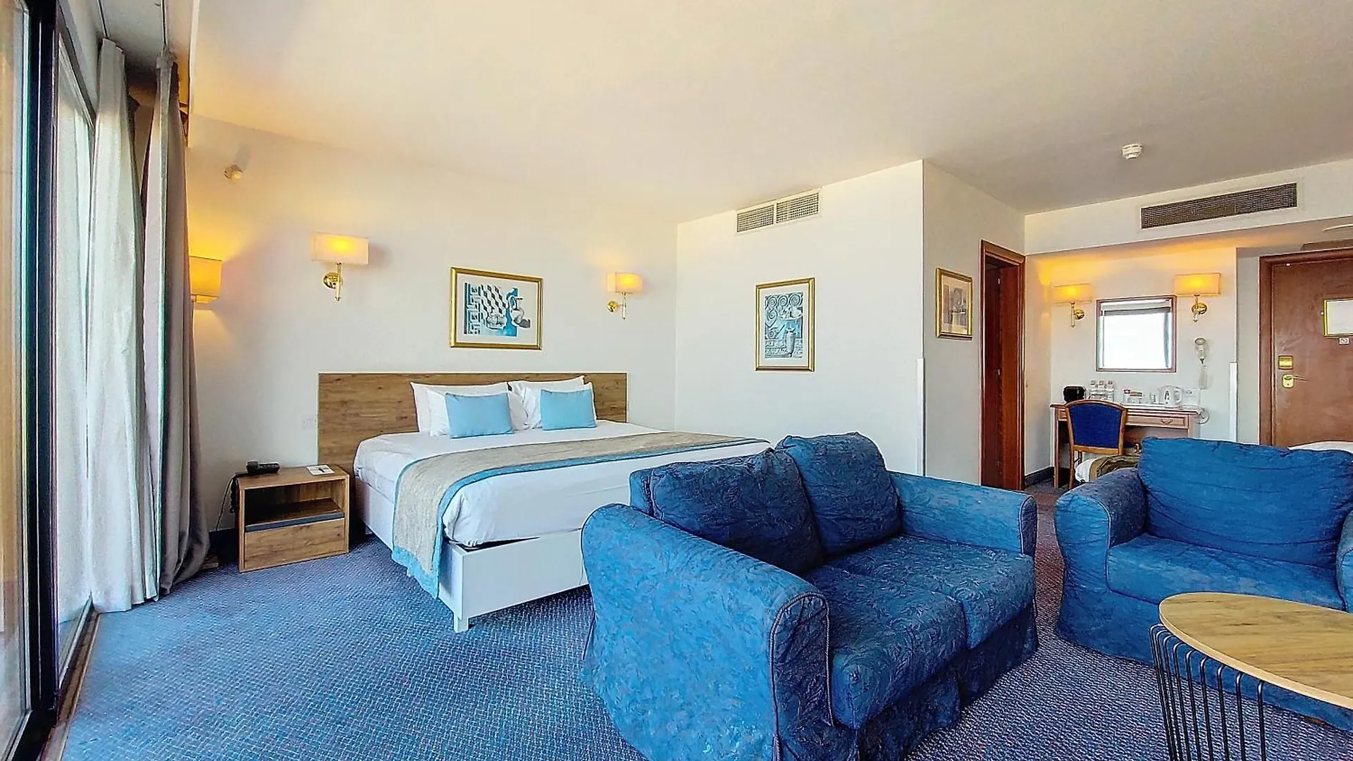 Vivaldi Hotel Saint Julian's 4*,